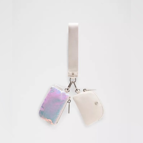 30 ✨🆕 Lululemon Dual Pouch Wristlet - Iridescent Bone - Picture 2 of 7
